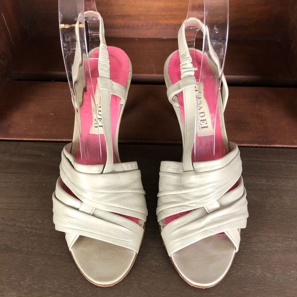 Vintage Casadei Taupe Heeled Sandals 7.5AA Narrow - Picture 2 of 9